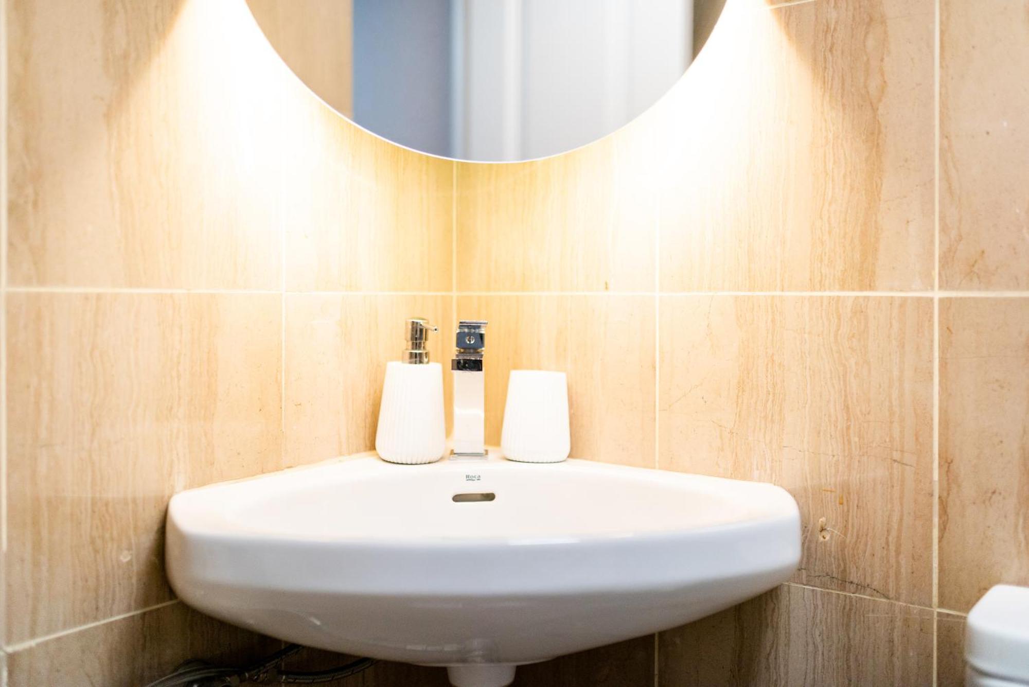 Moderno Apartamento En Granada Centro Екстериор снимка
