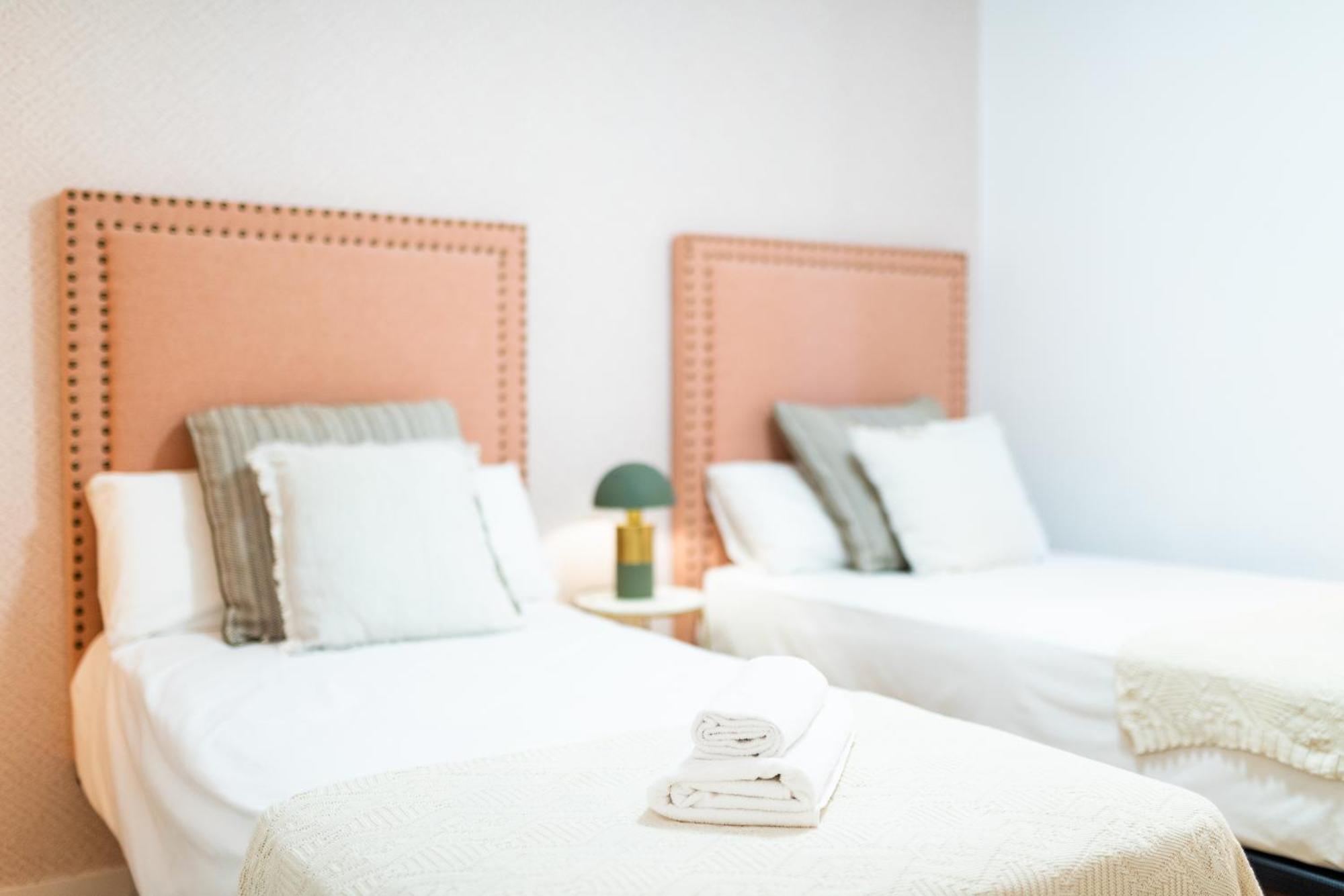 Moderno Apartamento En Granada Centro Екстериор снимка