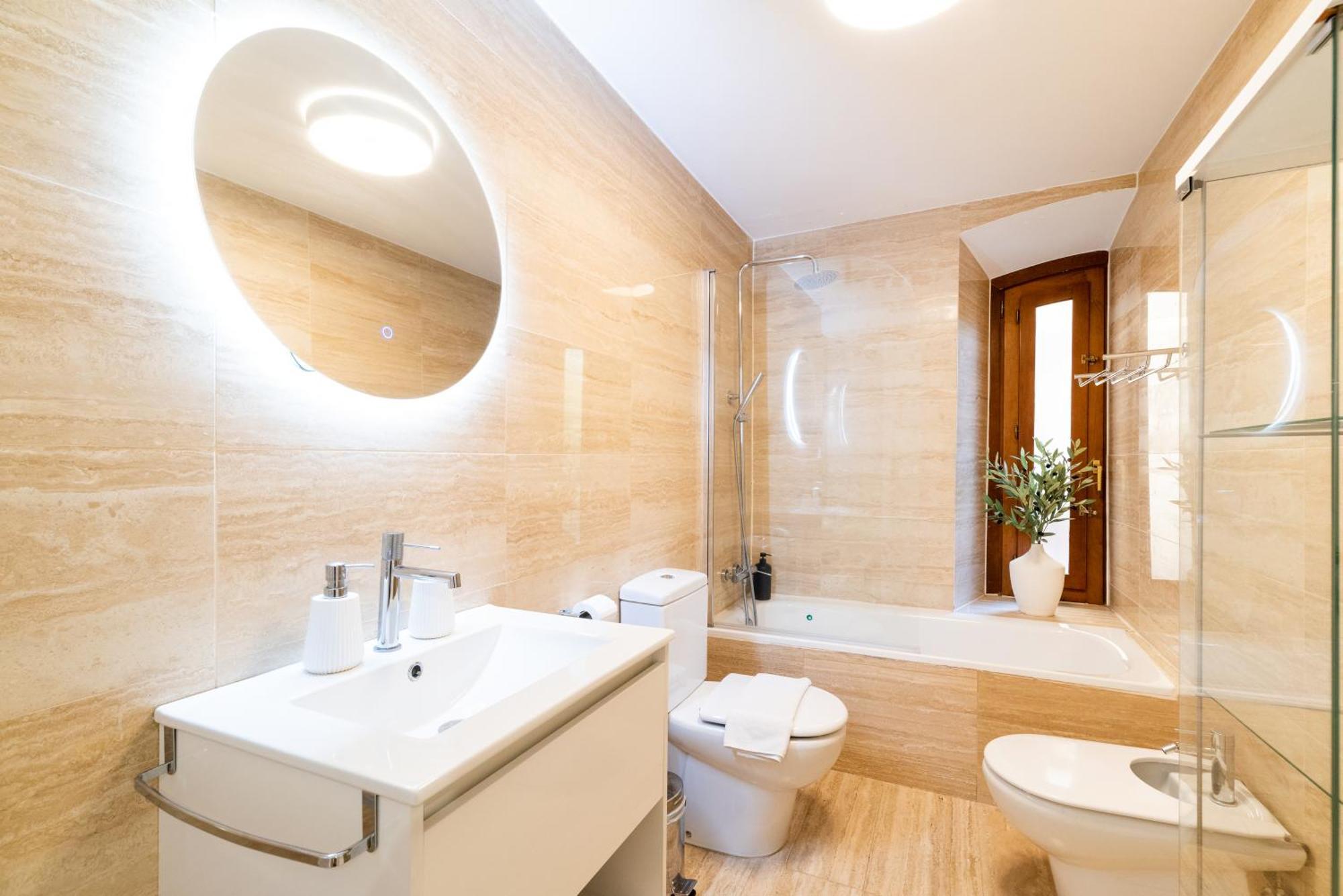 Moderno Apartamento En Granada Centro Екстериор снимка